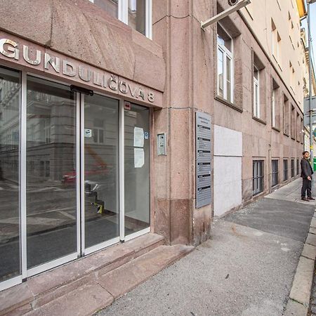 Blue President Apartment Bratislava Exterior photo